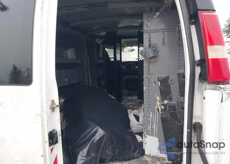 2007 GMC Savana Work Van z USA, uszkodzony, nr VIN 1GTGG25V671180681